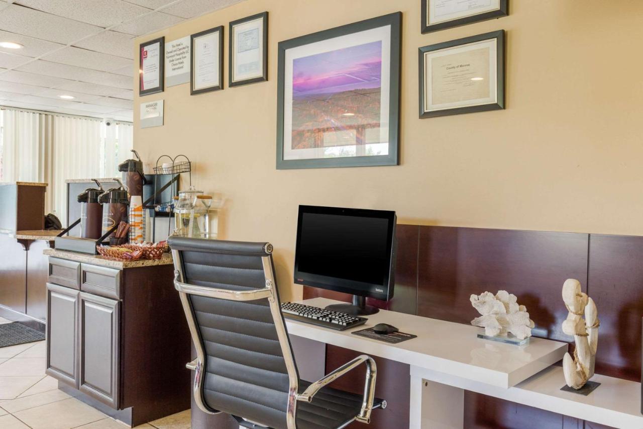 Fairmount Inn & Suites - Stroudsburg, Poconos Delaware Water Gap Ngoại thất bức ảnh